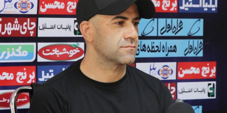 انتقاد مربی نساجی از نبود VAR در ورزشگاه فولاد