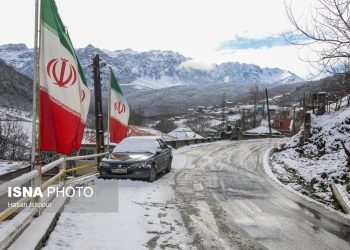 بازگشایی راه‌های مسدود شده از برف در مازندران