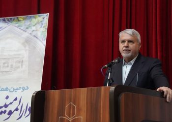 ضرورت بازتعریف تاریخ و فرهنگ ایران برای نسل جوان