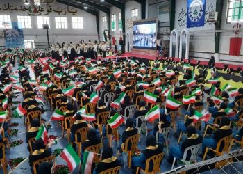همایش ۱۰۰۰نفری دانش آموزی «یاوران انقلاب، پیشتازان مقاومت» در آمل برگزار شد