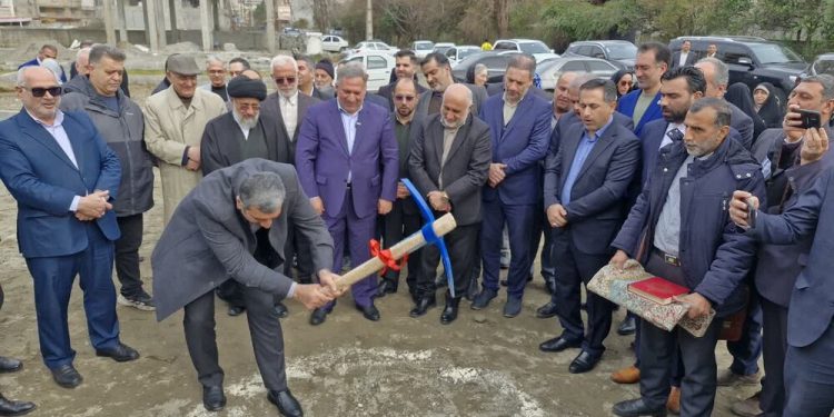 کلنگ احداث اتاق بازرگانی غرب مازندران در تنکابن بر زمین زده شد