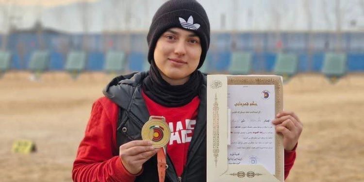 بانوی کماندار مازندرانی در مسابقات تیر و کمان کشوری درخشید