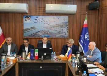 تاکید بر گسترش روابط تجاری و مراودات کالا بین بنادر امیرآباد و ماخاچ کالا