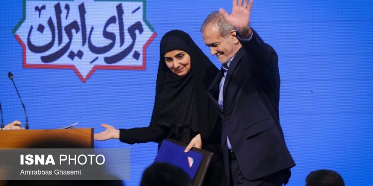 حضور پزشکیان در مراسم افتتاح پروژه‌های جدید وزارت راه و شهرسازی