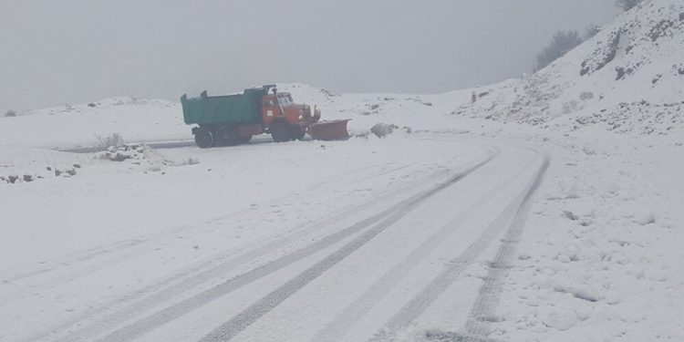 محور کیاسر و گلوگاه به دامغان مسدود شد