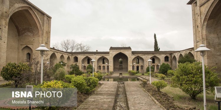 پیگیری برای ثبت جهانی «مسجد فرح‌آباد» ساری انجام شود