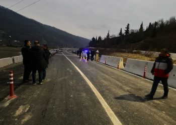  ۲,۹ کیلومتر از جاده ساری - تاکام بازگشایی شد