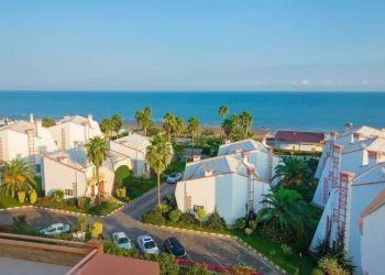 جاذبه‌های تاریخی و طبیعی نور میزبان گردشگران نوروزی