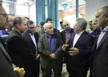 استاندار مازندران از پیگیری جدی رفع موانع تولید در استان خبرداد