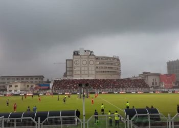 قهر سرمربیان نساجی و هوادار با خبرنگاران!