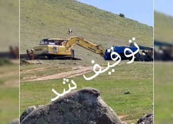 توقیف موقت تجهیزات عمرانی در منطقه جنگلی کلاردشت با دستور منابع طبیعی