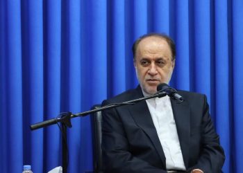 در کشور کسی جز رهبری نگاه جدی به آموزش و پرورش ندارد