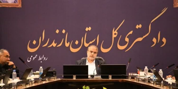روزنه حل مشکلات اقتصادی مازندران، همدلی و تغییر نگاه مدیران است