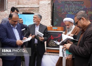 رونمایی از کتاب مسجد جامع عتیق بابل با حضور وزیر ارشاد