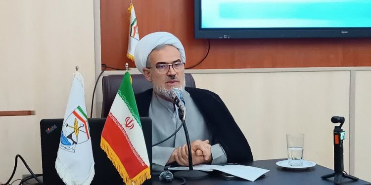لزوم انتقال فرهنگ انقلاب به نسل جدید