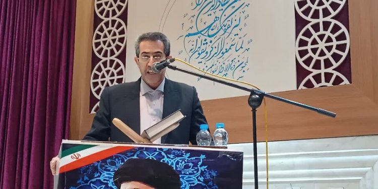 معلمی شغل نیست، رسالت الهی است