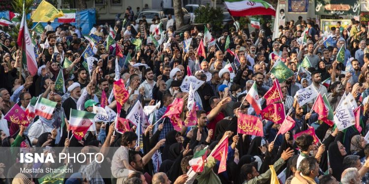 ایسنا - تجمع مردم در حمایت از عملیات وعده صادق ۳