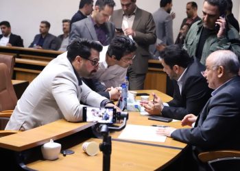 بررسی مشکلات اهالی نور در دیدار با استاندار مازندران