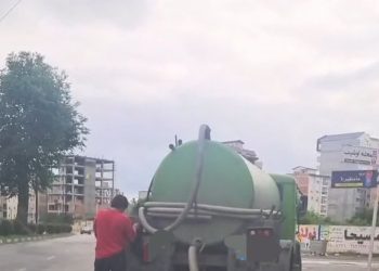 رهاسازی فاضلاب در کانال‌های شهری بابل