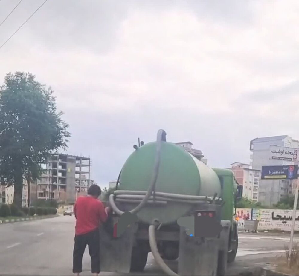 رهاسازی فاضلاب در کانال‌های شهری بابل