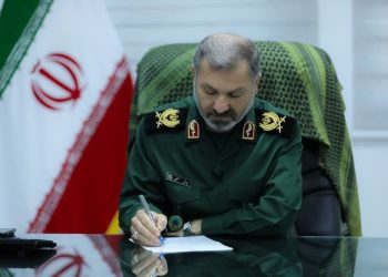 ما اهل ۱۵ خرداد و تربیت‌شدگان مکتب خمینی‌ هستیم