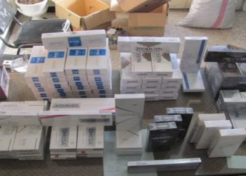 توقیف سواری پژو حامل ۱۶۲۰۰ نخ انواع سیگار و توتون خارجی قاچاق