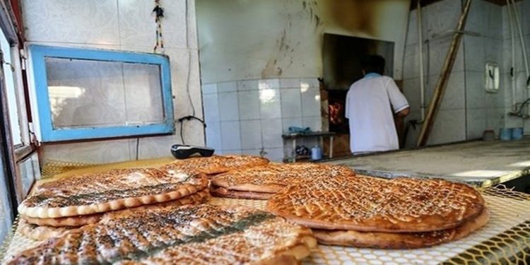 خدمات رسانی صنعت آرد و نان مازندران به ۱۰ میلیون مسافر در جنگ تحمیلی اخیر