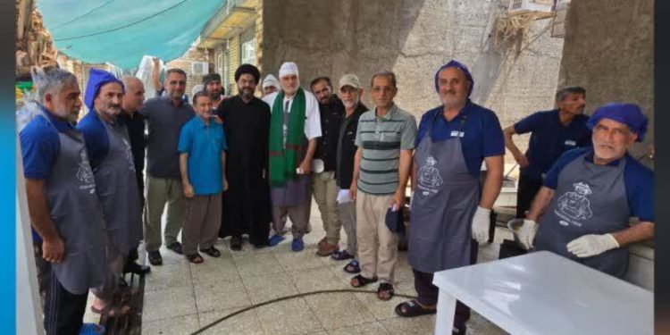 امام جمعه مهران در جمع موکب شهدای چهاردانگه مستقر در مرز مهران حاضر شد