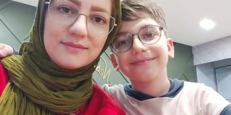 کسب مدال طلای جهانی اختراعات توسط خانم دکتر عالمه صالحی بالادهی و پسرش یونا توکلی