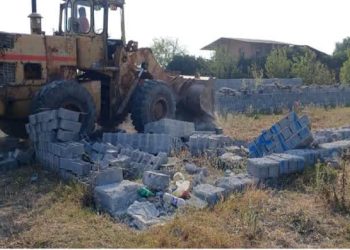 قلع و قمع ۱۱ بنای غیرمجاز در شهرستان نکا