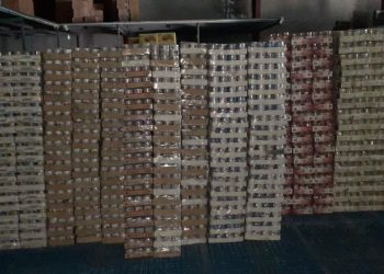 کشف ۶۰ میلیاردی مواد غذایی احتکاری در ساری