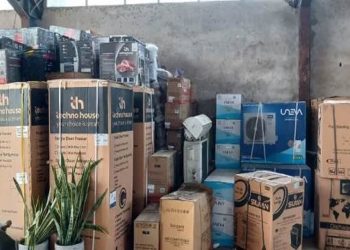 انبار دپو لوازم خانگی قاچاق در گلوگاه لو رفت