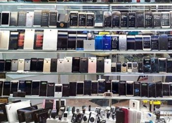 گرانفروشی، کار دست فروشنده تلفن همراه داد