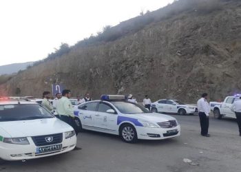 تردد خودروها از چالوس به کرج و تهران ممنوع شد