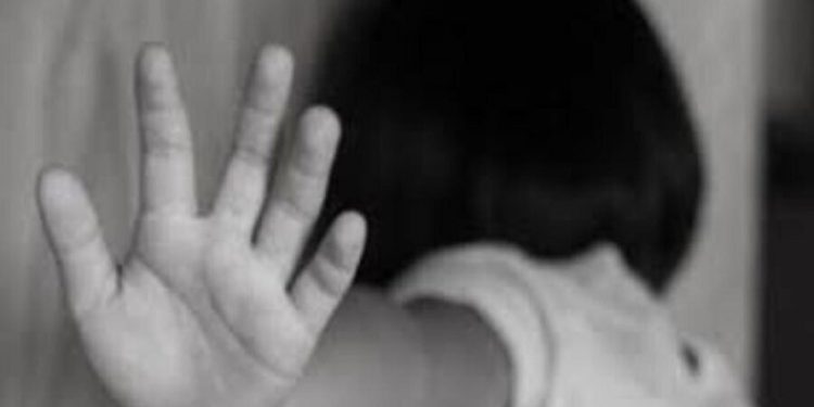 تشکیل پرونده قضایی برای مدیر متهم به ضرب و جرح کودک معلول در کلاردشت