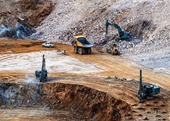 توقف فعالیت یک واحد معدنی به‌دلیل آلوده کردن رودخانه چالوس
