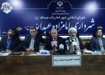 غبار و آلاینده‌های قطب صنعتی مازندران بر سر شهروندان امامزاده عبدالله آمل
