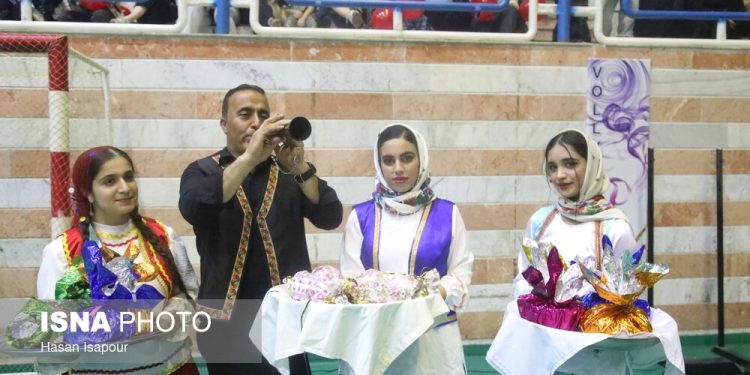 همایش هفته مازندران در سالن زنده یاد امامعلی حبیبی قائمشهر