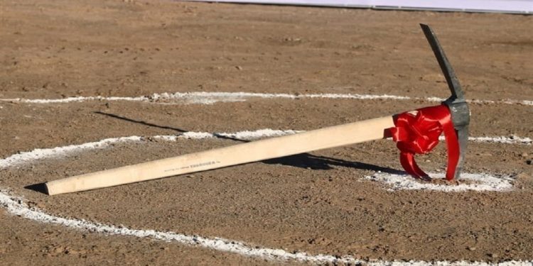 کلنگ احداث بیست و یکمین پایگاه اورژانس بابل به زمین خورد