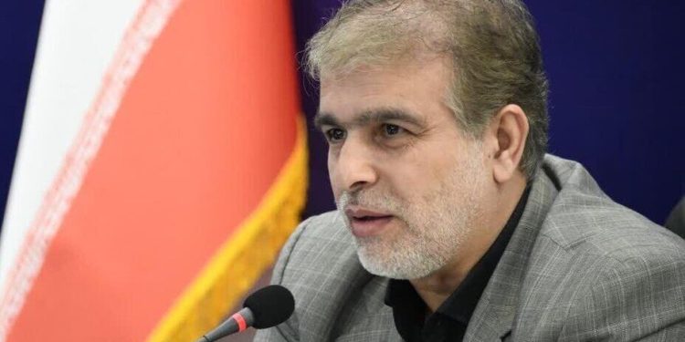 یکی از متهمین پرونده موبایل موسوی برای پرداخت طلب شکات تا صدور رای دادگاه آزاد شد/ متهم ممنوع‌الخروج است