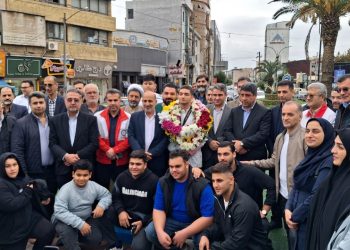 استقبال از مدال آور مسابقات وزنه‌برداری بازی‌های آسیایی جوانان در بابلسر + فیلم