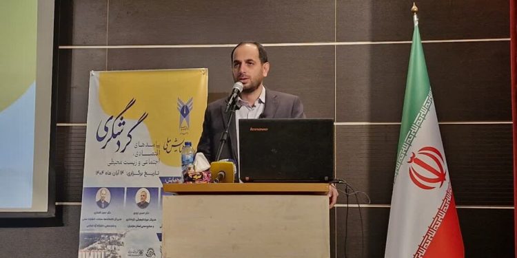 تأکید رئیس دانشگاه آزاد مازندران بر شکستن حصار دانشگاه با صنعت برای حل مسائل کشور