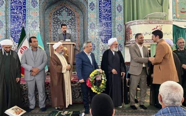 تجلیل از نخبه‌های قرآنی مازندران در قائم‌شهر