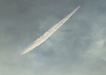 تداوم پروازهای اطفای حریق در منطقه جنگلی الیت