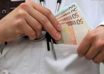 زیرمیزی ۱۰۰ میلیون تومانی برای عمل قلب باز !