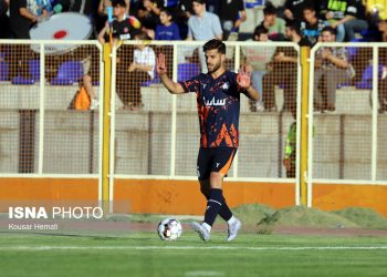 سایپا در ضربه‌های پنالتی صدرنشین لیگ یک را حذف کرد