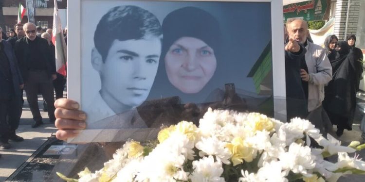 مادر شهید رضایی به فرزند شهیدش پیوست/درخواست مادرشهید آملی از رسانه‌ها 