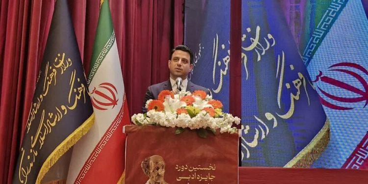 نیما یوشیج «قهرمان ملی» است / ضرورت شناساندن نیما در جامعه