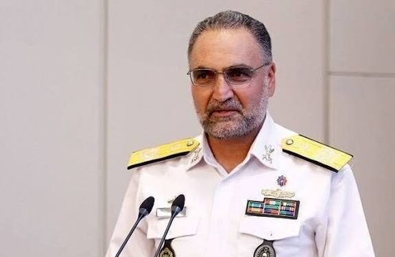 پرچم ایران با اقتدار در پهنه اقیانوس‌ها به اهتزاز درآمده است
