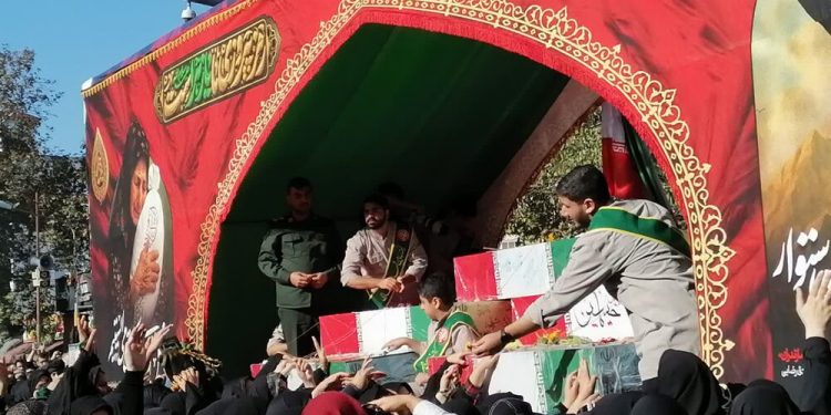 پیکر مطهر ۱۰ شهید گمنام در ساری تشییع شد